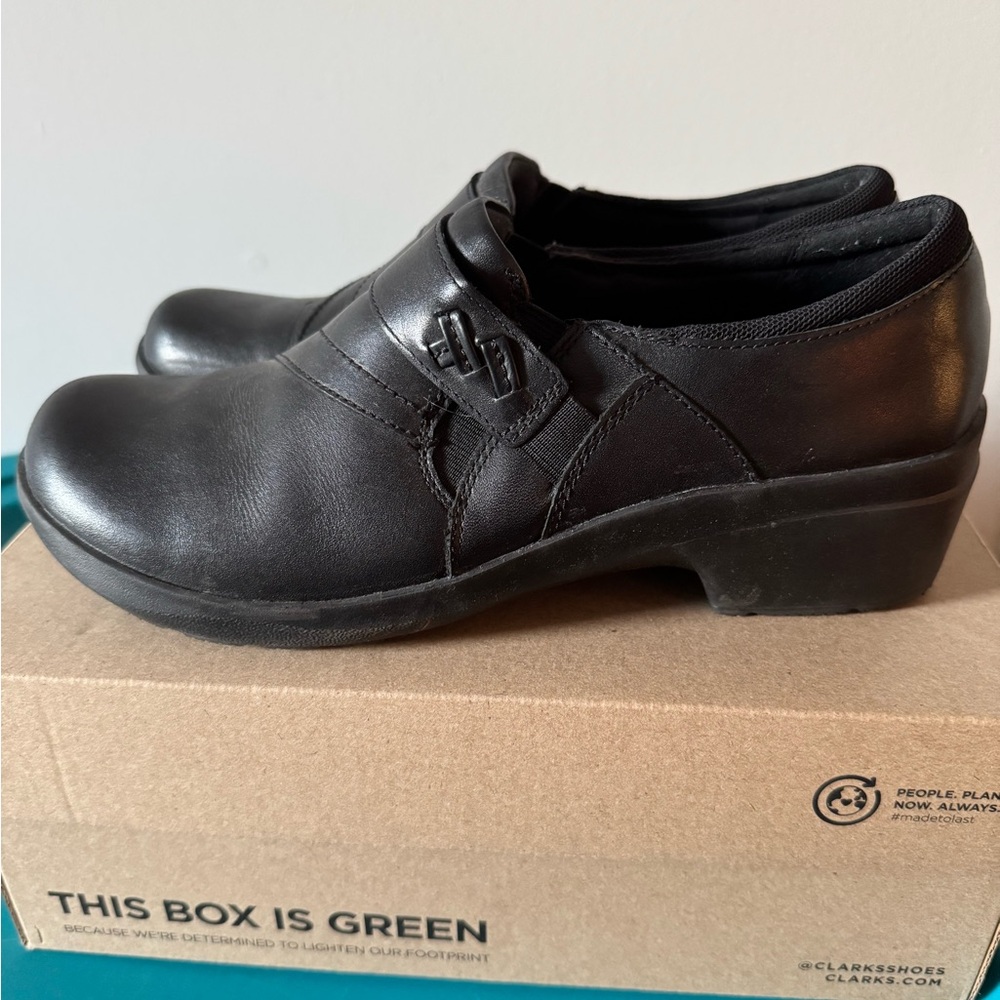 Clarks leather shoes style Angie